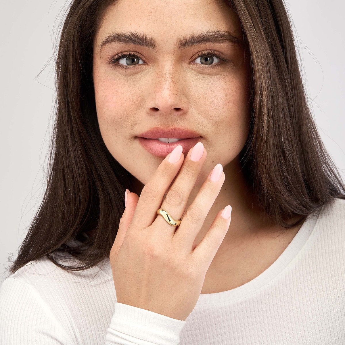 14K Curvy Band